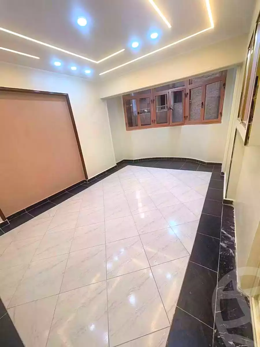 https://aqarmap.com.eg/ar/listing/7335723-for-sale-alexandria-sydy-bshr-sydy-bshr-bhry-shr-mhmwd-l-yswy