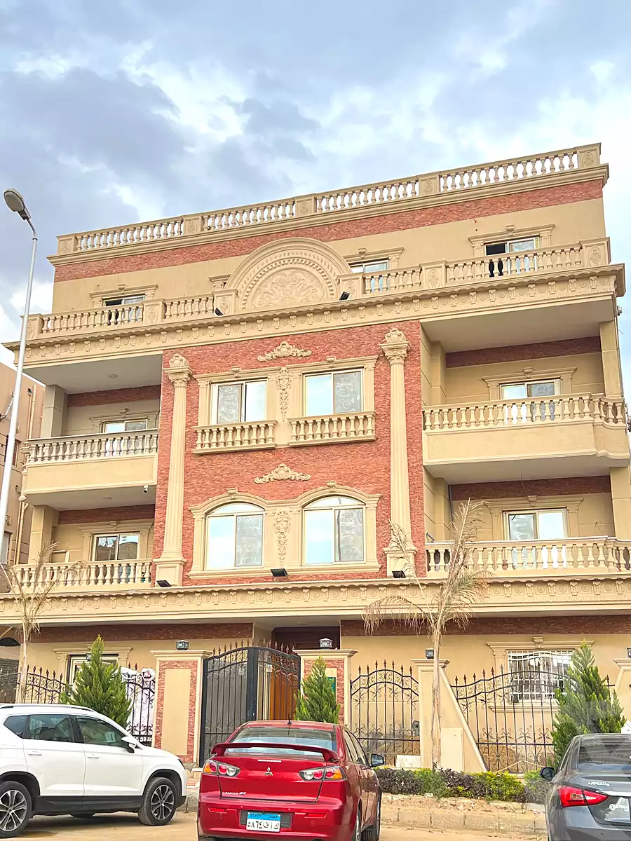 https://aqarmap.com.eg/ar/listing/7335750-for-sale-cairo-new-cairo-el-yassamin-el-yasmeen-3-mohamed-rahim-st