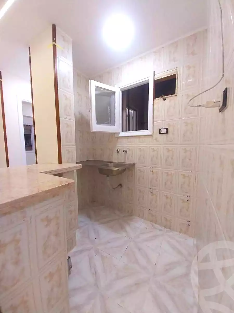 https://aqarmap.com.eg/en/listing/7335930-for-sale-alexandria-al-agamy-shataa-el-nakheel