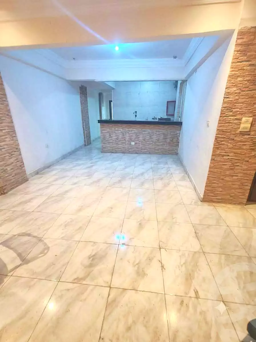 https://aqarmap.com.eg/en/listing/7337105-for-sale-alexandria-al-agamy-el-kilo-21