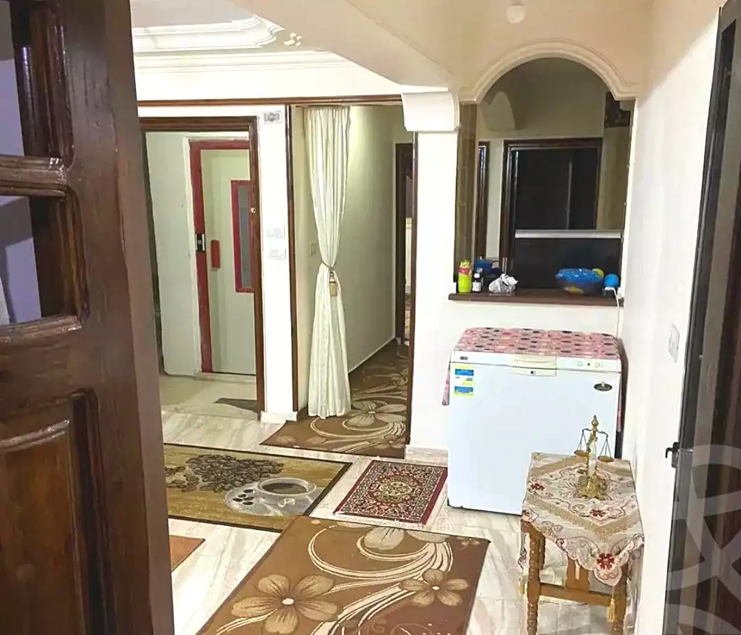 https://aqarmap.com.eg/ar/listing/7337201-for-sale-alexandria-al-agamy-lbytsh-el-saleheen-mosque-st
