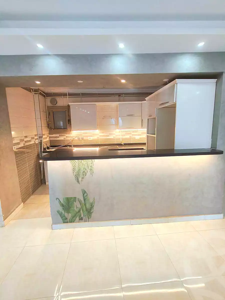 https://aqarmap.com.eg/en/listing/7337943-for-sale-alexandria-sydy-bshr-sydy-bshr-bhry-shr-mhmwd-l-yswy