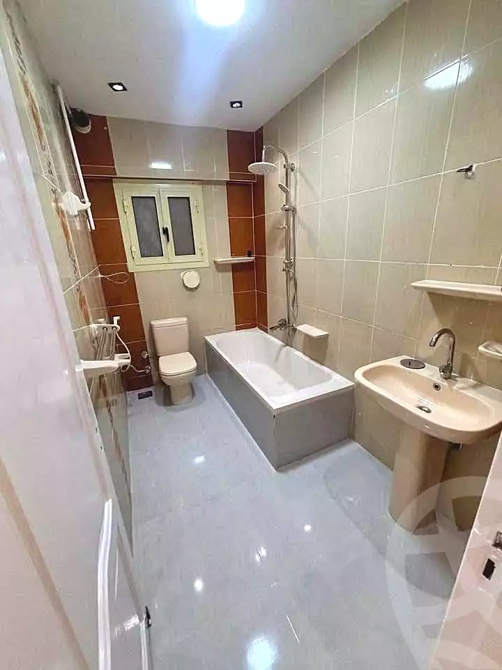 https://aqarmap.com.eg/ar/listing/7338311-for-sale-alexandria-sydy-bshr-sydy-bshr-bhry-amr-el-nogomy-st