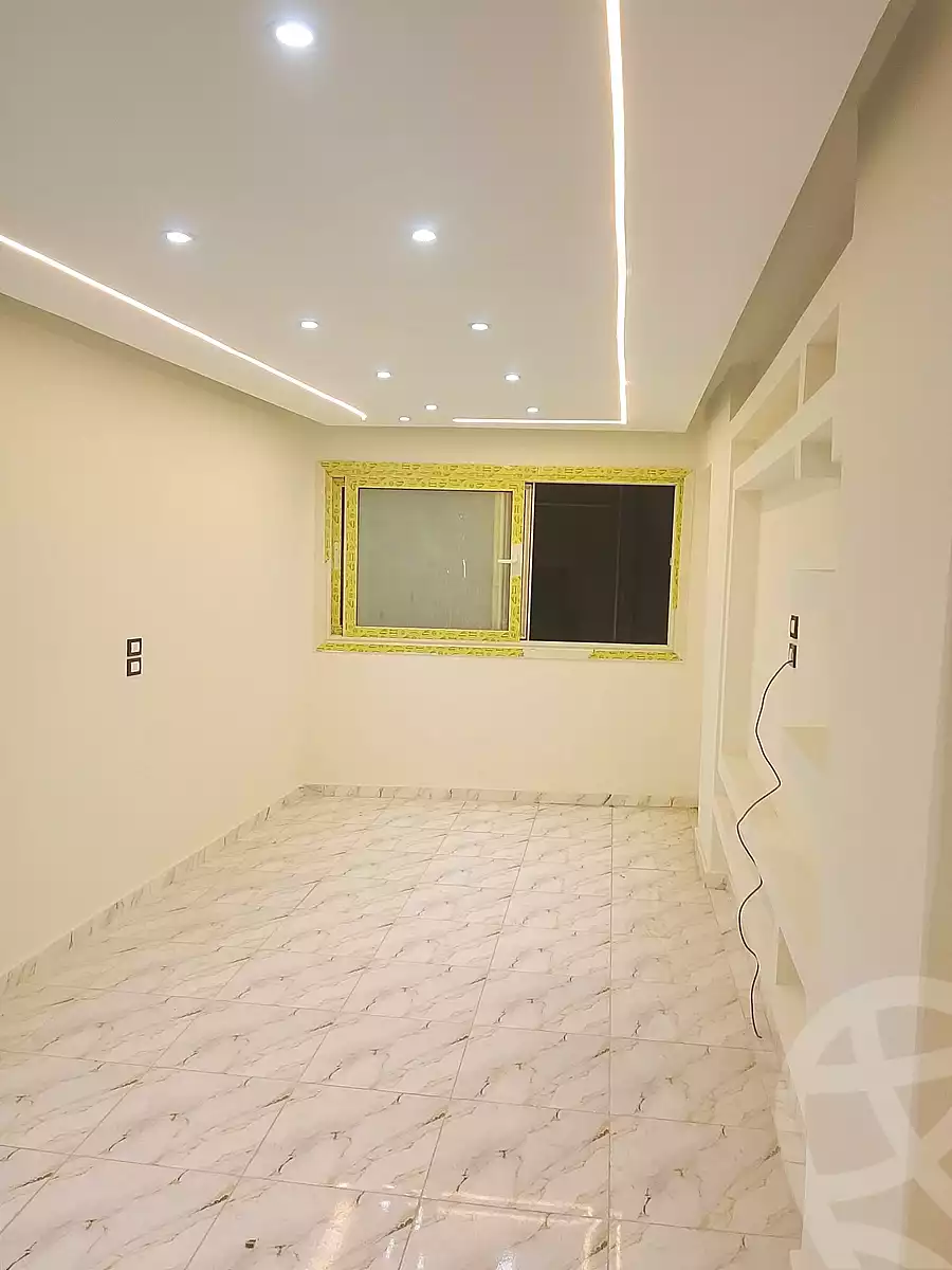 https://aqarmap.com.eg/ar/listing/7338378-for-sale-alexandria-el-mandara-shr-30