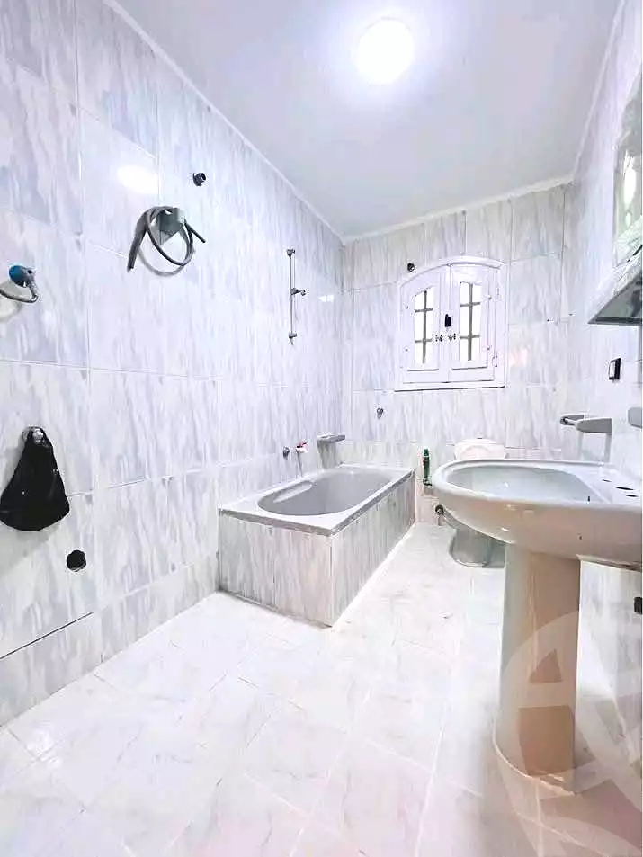 https://aqarmap.com.eg/ar/listing/7338401-for-sale-alexandria-al-agamy-shataa-el-nakheel