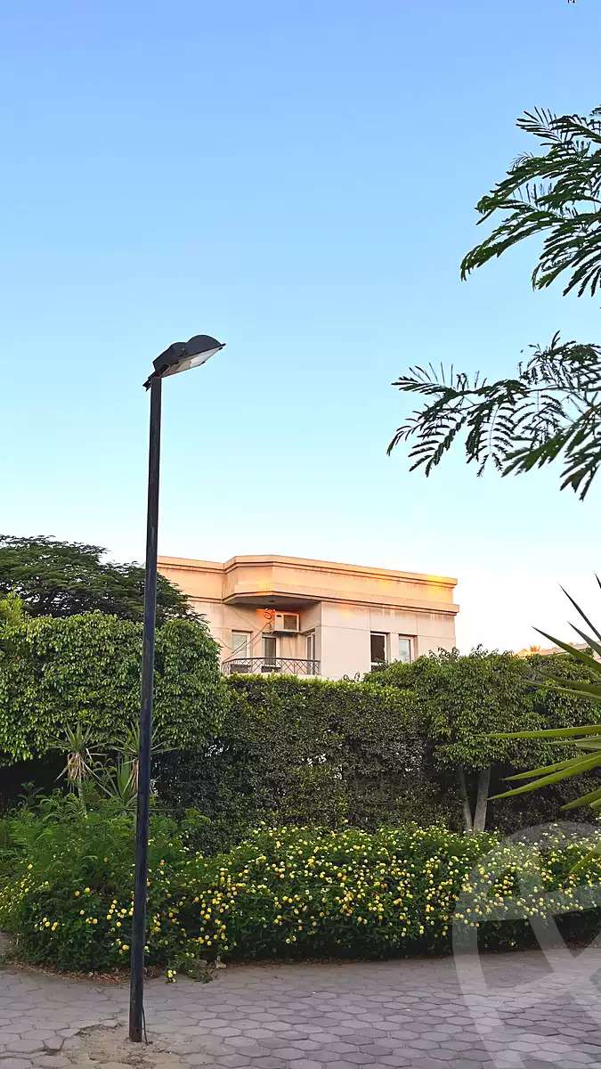 https://aqarmap.com.eg/en/listing/7338531-for-sale-cairo-new-cairo-lrhb-city-phase-1-alabnoudi-st