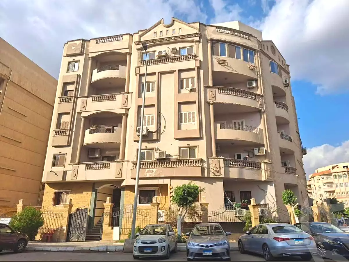 https://aqarmap.com.eg/ar/listing/7338675-for-sale-cairo-new-cairo-el-narges-el-narges-omarat-street-79