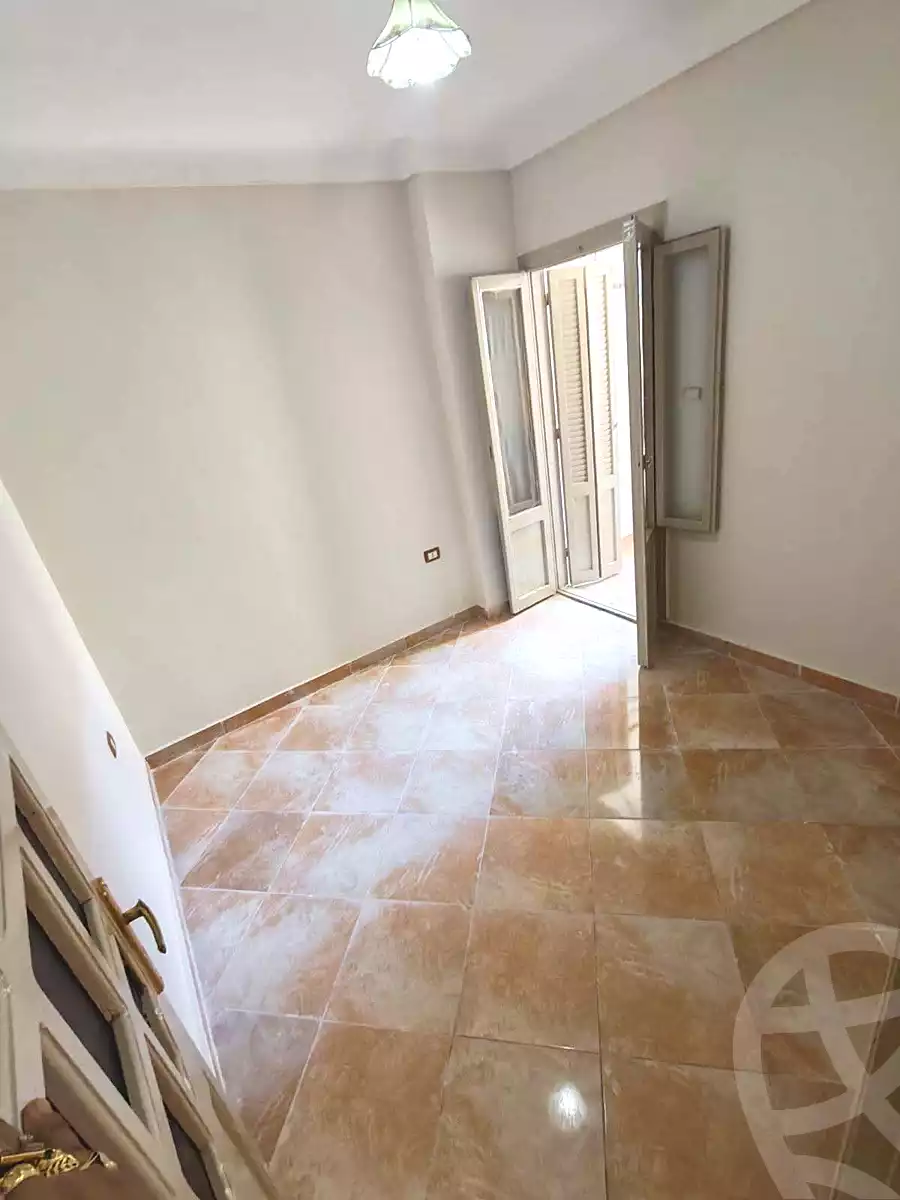 https://aqarmap.com.eg/en/listing/7338862-for-sale-alexandria-al-agamy-el-hanouvel-kasr-al-quiri-st-1