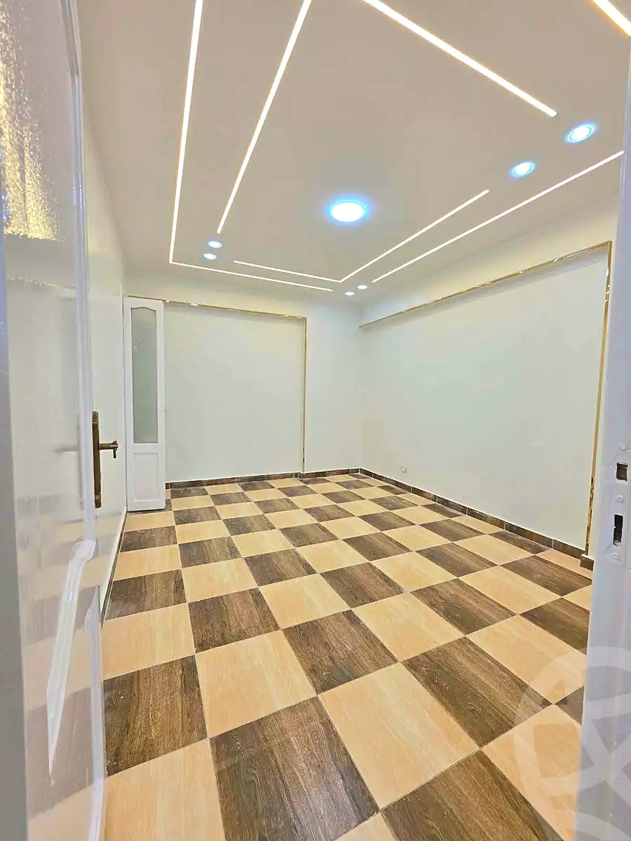 https://aqarmap.com.eg/ar/listing/7339009-for-sale-alexandria-sydy-bshr-sydy-bshr-bhry-shr-mhmwd-l-yswy