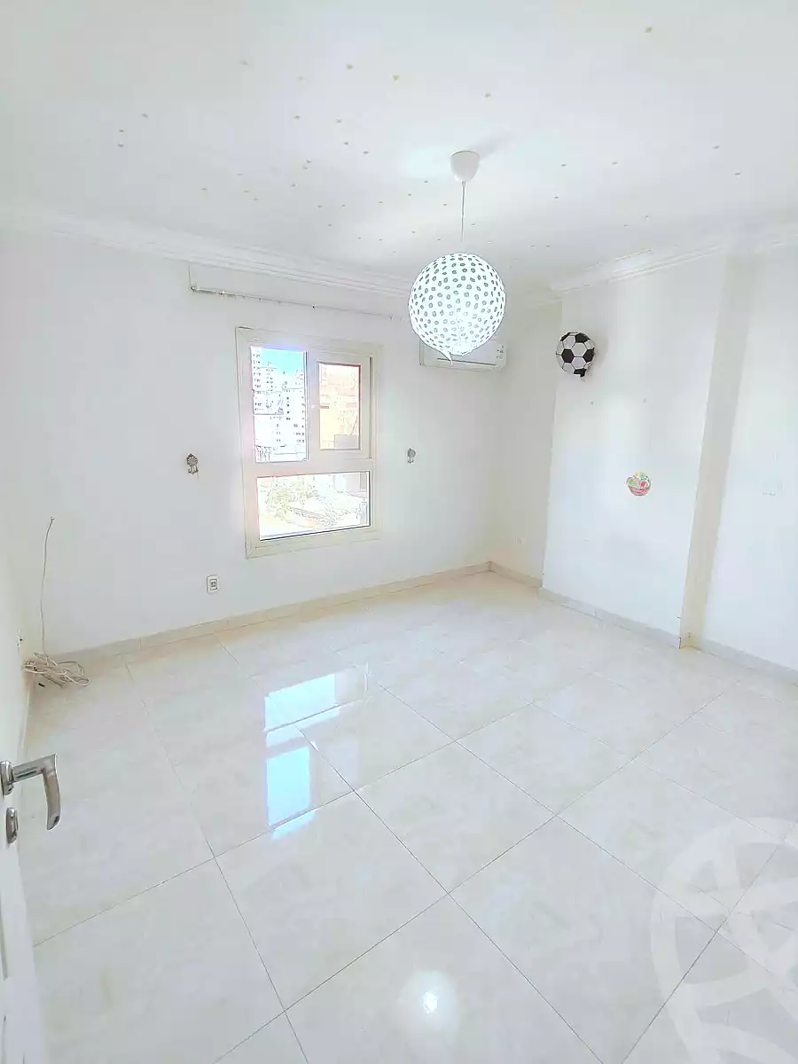 https://aqarmap.com.eg/ar/listing/7339023-for-sale-alexandria-sydy-bshr-sydy-bshr-bhry-shr-mhmwd-l-yswy