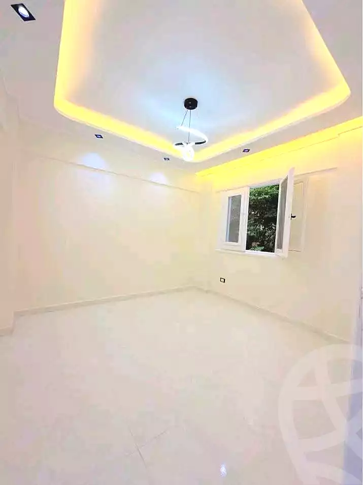 https://aqarmap.com.eg/ar/listing/7339223-for-sale-alexandria-al-agamy-shataa-el-nakheel
