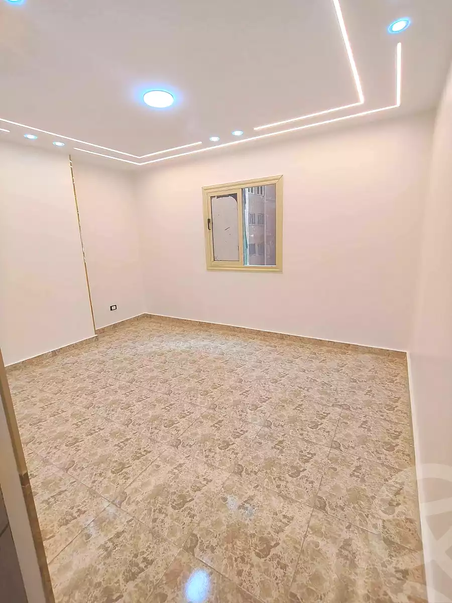 https://aqarmap.com.eg/ar/listing/7339256-for-sale-alexandria-sydy-bshr-sydy-bshr-bhry-shr-khld-bn-lwlyd