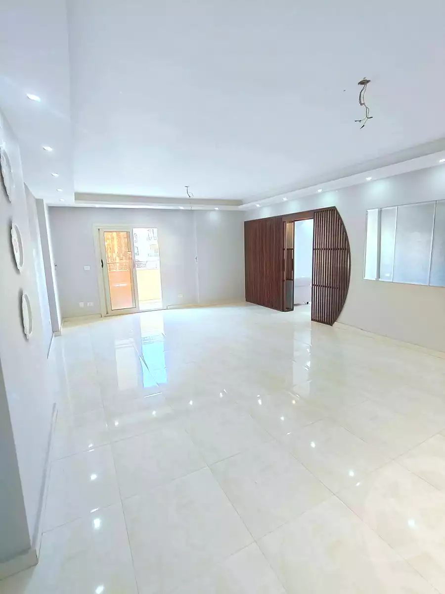 https://aqarmap.com.eg/ar/listing/7339261-for-sale-alexandria-sydy-bshr-sydy-bshr-bhry-shr-mhmwd-l-yswy