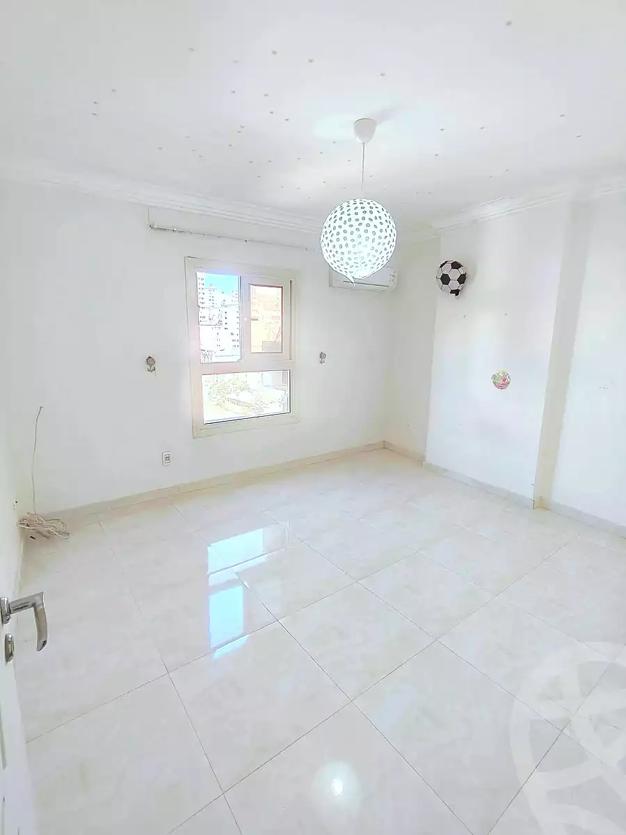 https://aqarmap.com.eg/ar/listing/7339261-for-sale-alexandria-sydy-bshr-sydy-bshr-bhry-shr-mhmwd-l-yswy