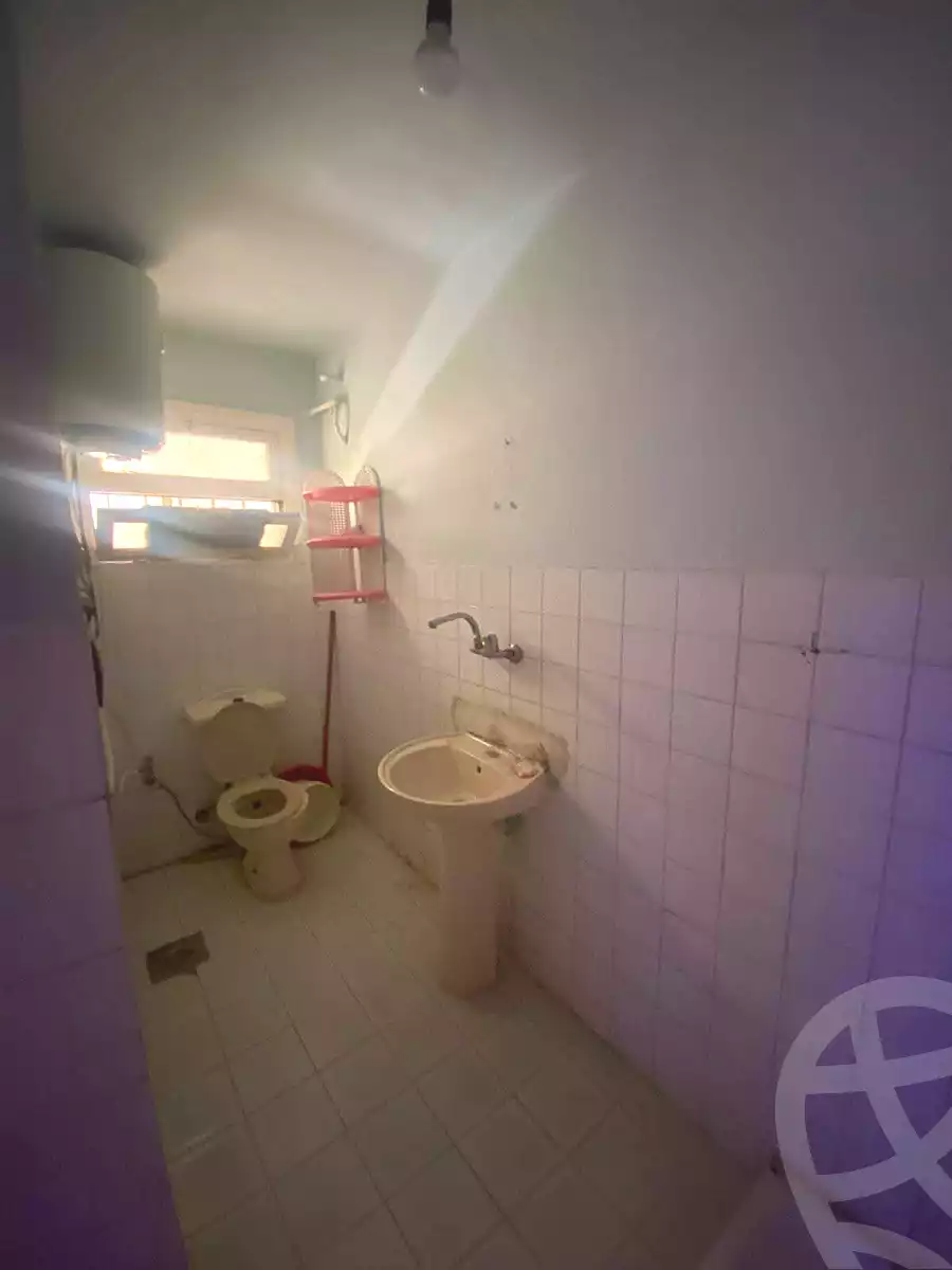 https://aqarmap.com.eg/ar/listing/7339352-for-sale-alexandria-al-agamy-lbytsh-shahr-al-assal-st