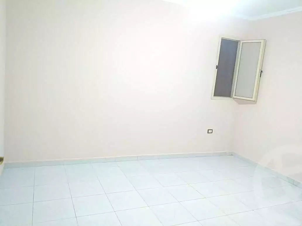 https://aqarmap.com.eg/ar/listing/7339723-for-sale-cairo-faisal-kafr-tohormos-queen-nazli-st