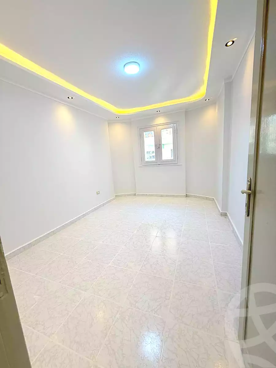https://aqarmap.com.eg/en/listing/7339938-for-sale-alexandria-al-agamy-shataa-el-nakheel