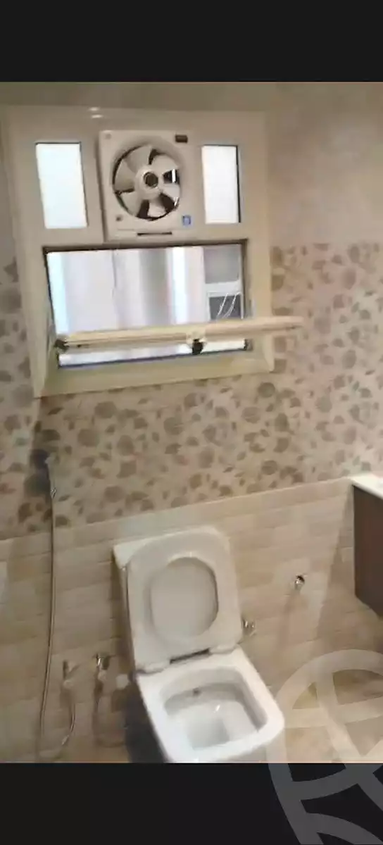 https://aqarmap.com.eg/ar/listing/7340413-for-sale-cairo-new-cairo-compounds-kmbwnd-rwd-lzhr