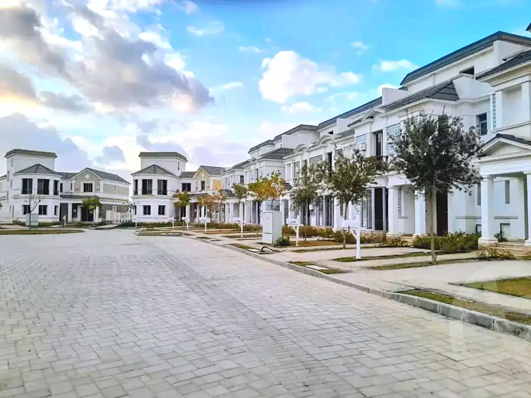 https://aqarmap.com.eg/en/listing/7340886-for-sale-cairo-new-cairo-compounds-mwntn-fyw-y-syty-club-park-mountain-view-icity