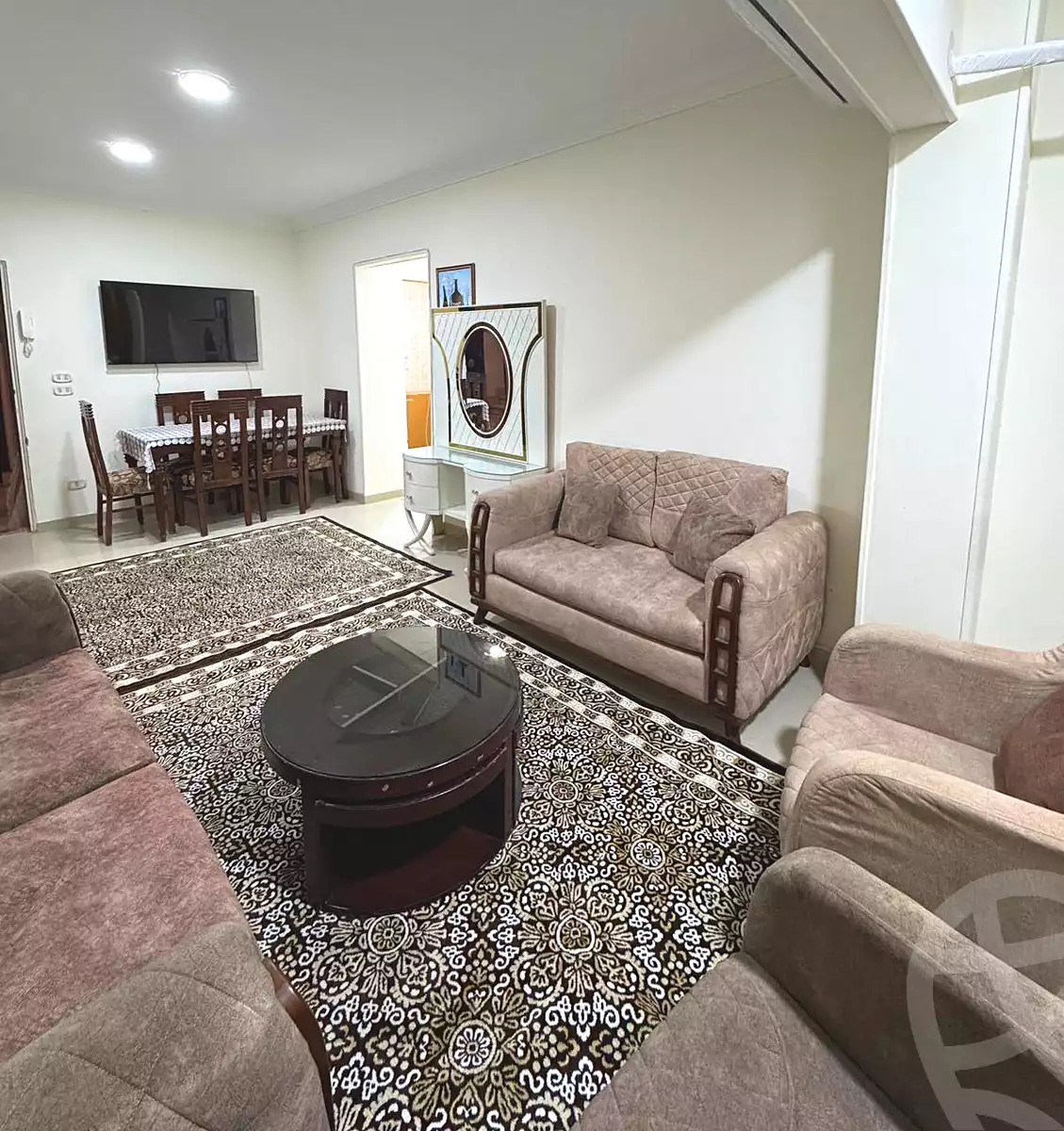 https://aqarmap.com.eg/en/listing/7340938-for-rent-cairo-el-sheikh-zayed-city-compounds-rawdet-zayed