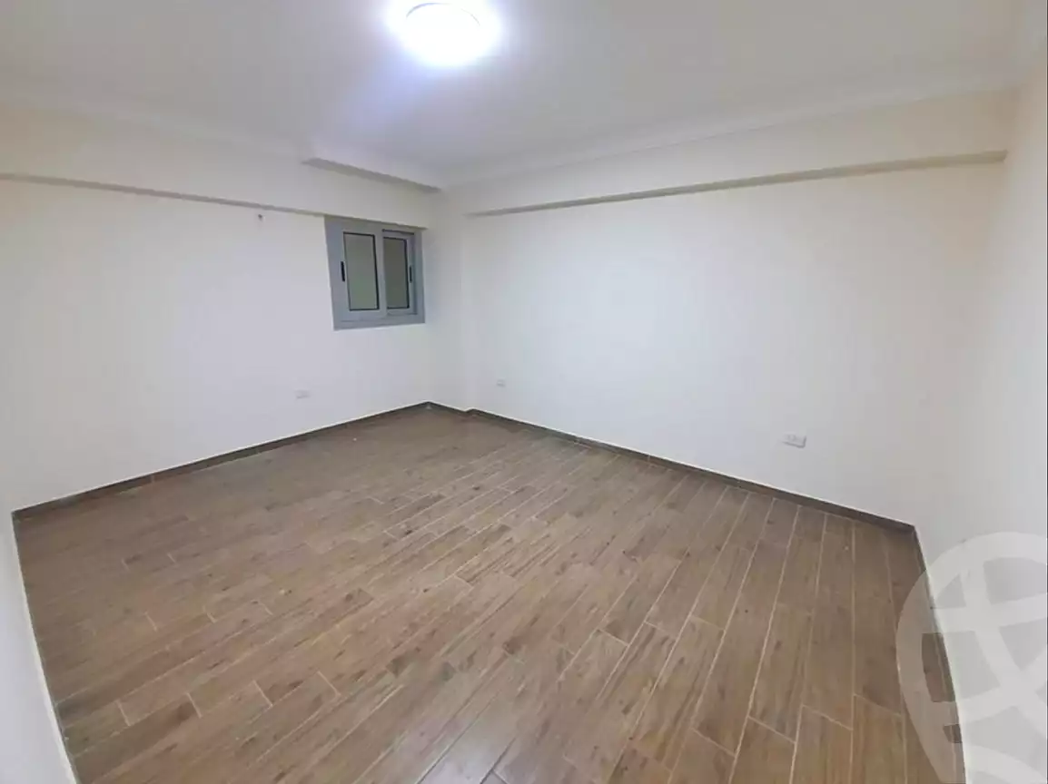 https://aqarmap.com.eg/ar/listing/7341177-for-rent-alexandria-moharram-bey