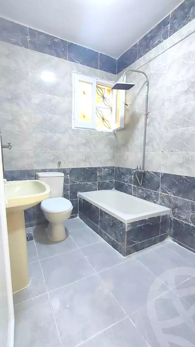 https://aqarmap.com.eg/ar/listing/7341480-for-sale-alexandria-al-agamy-shataa-el-nakheel