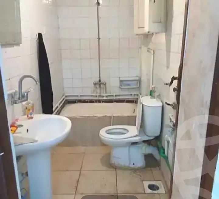 https://aqarmap.com.eg/en/listing/7341783-for-rent-alexandria-miami