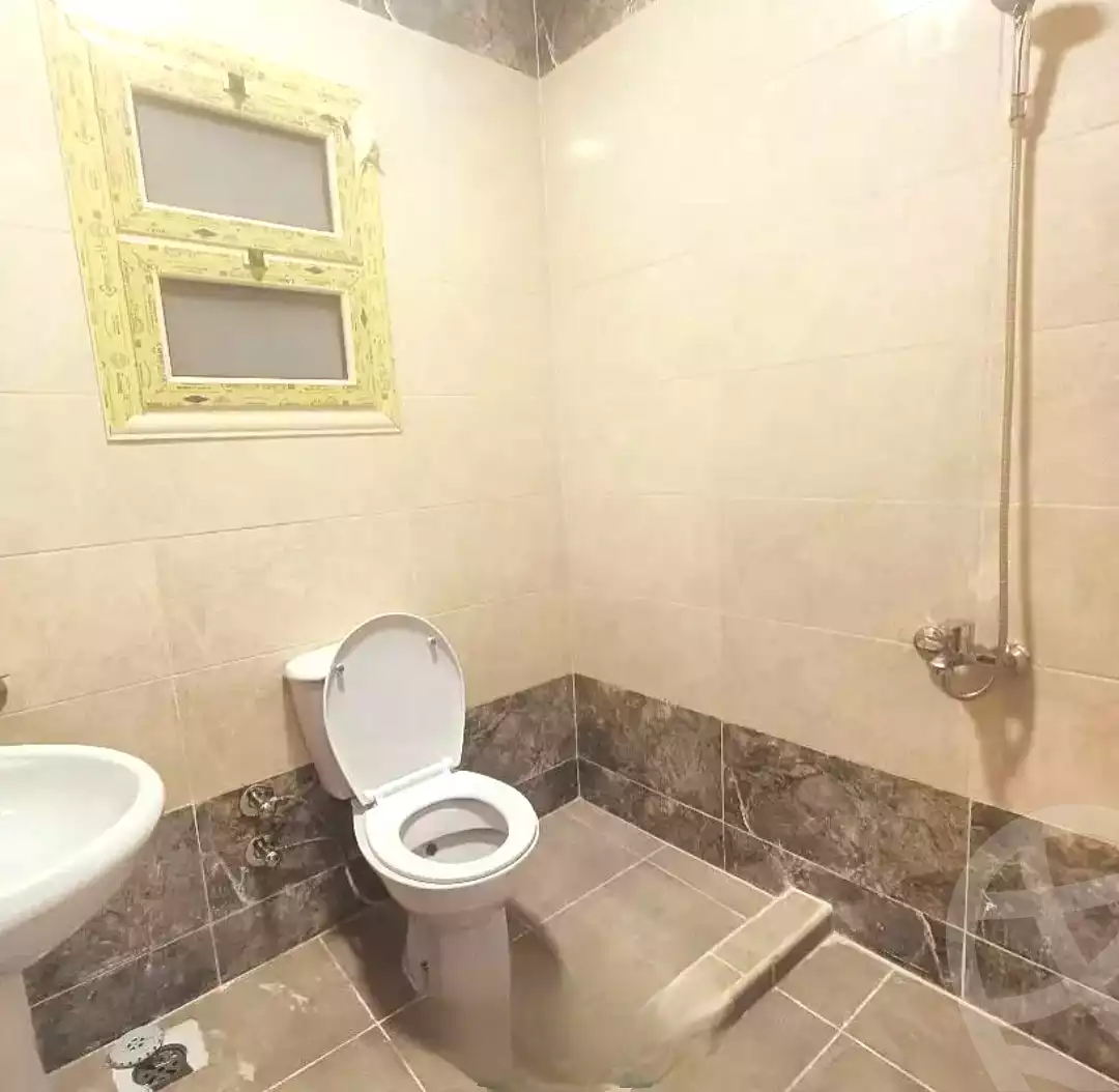 https://aqarmap.com.eg/ar/listing/7341936-for-rent-alexandria-al-agamy-lbytsh-bianchiii