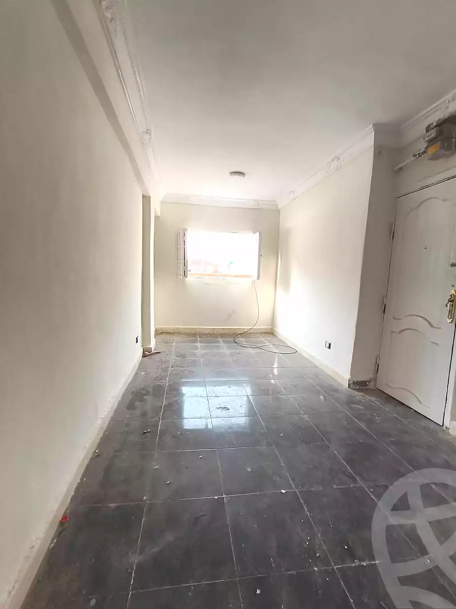 https://aqarmap.com.eg/en/listing/7341944-for-rent-alexandria-lsywf-el-falki