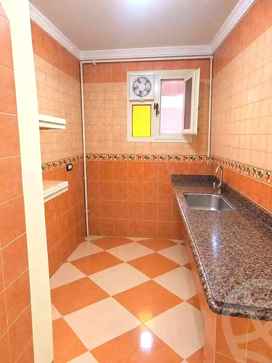 https://aqarmap.com.eg/en/listing/7342290-for-sale-alexandria-lsywf-el-falki