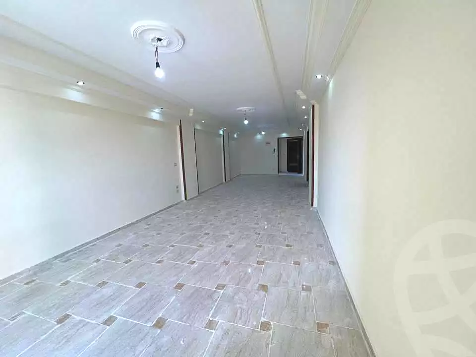 https://aqarmap.com.eg/ar/listing/7342407-for-sale-alexandria-moharram-bey