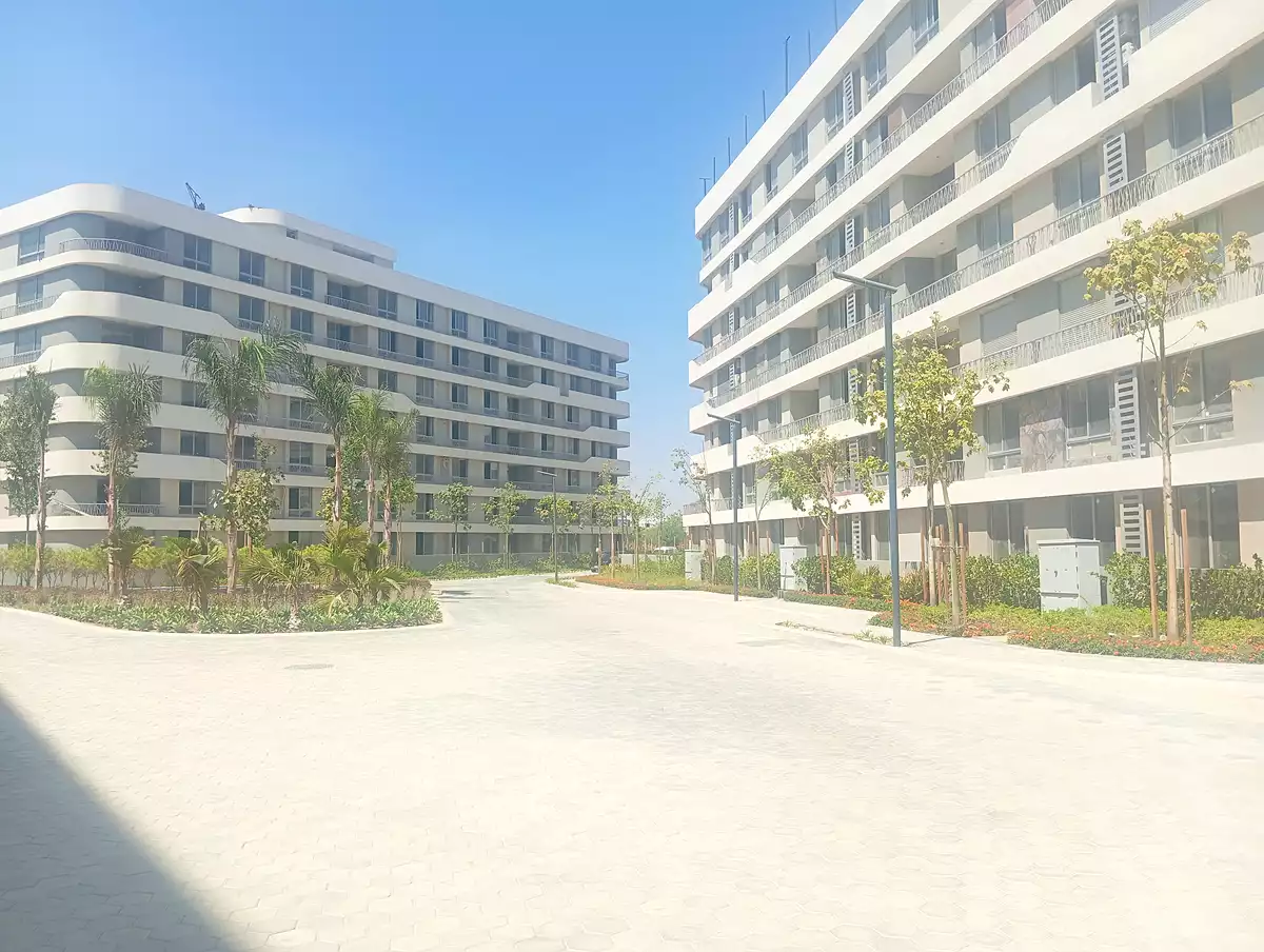 https://aqarmap.com.eg/ar/listing/7070040-for-sale-cairo-new-cairo-lmstqbl-syty-compounds-bloomfields