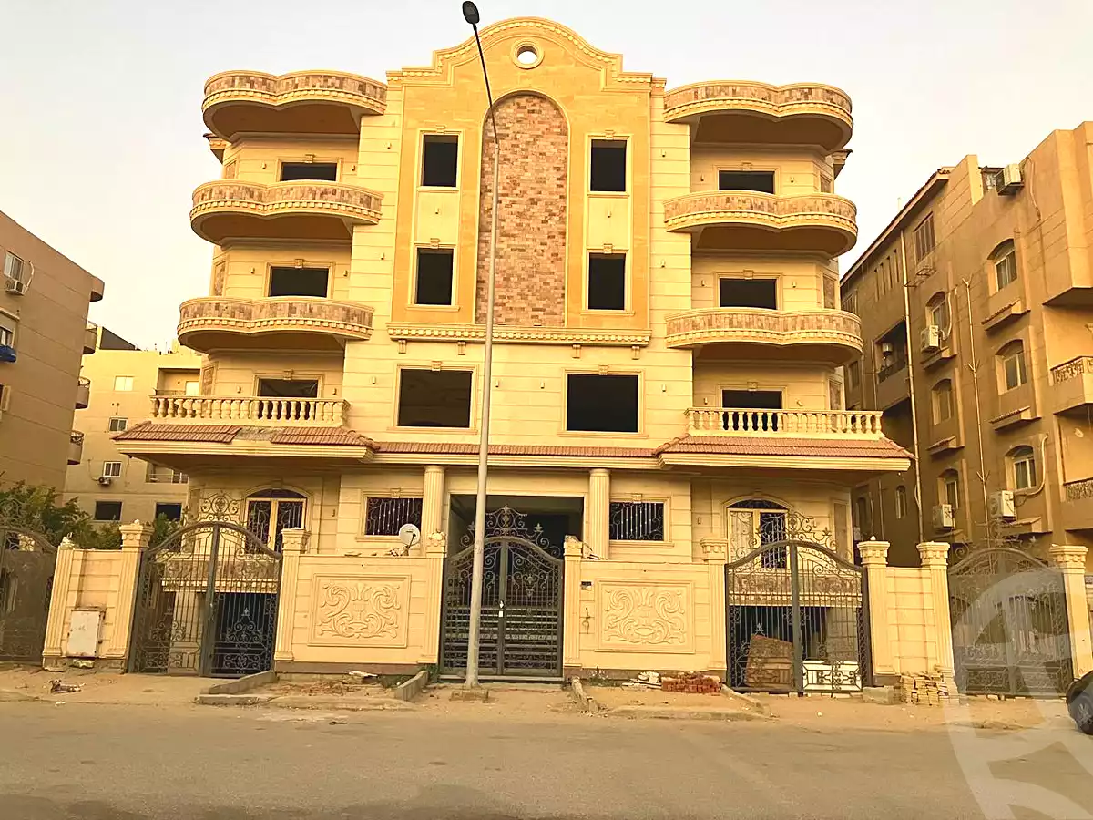 https://aqarmap.com.eg/ar/listing/7342807-for-sale-cairo-6th-of-october-el-hay-el-motamyz-sixth-touristic-village-sameh-gado-st