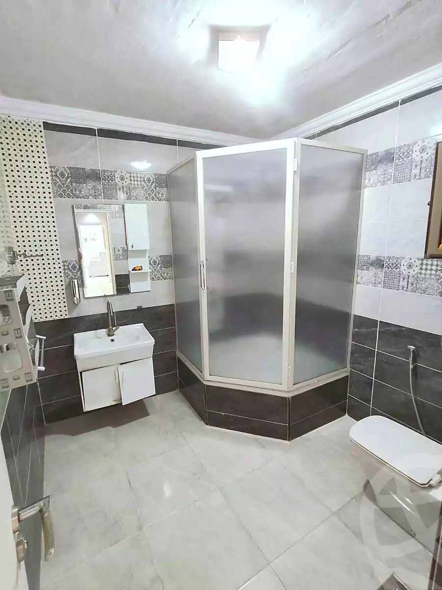 https://aqarmap.com.eg/ar/listing/7343035-for-sale-alexandria-sydy-bshr-sydy-bshr-bhry-shr-mhmwd-l-yswy