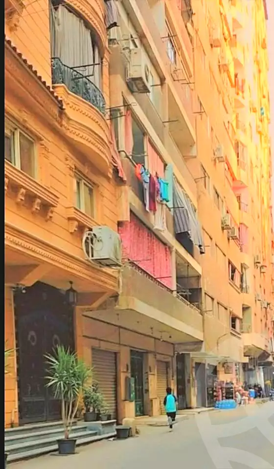 https://aqarmap.com.eg/en/listing/7343236-for-sale-cairo-el-haram-shareaa-khatem-el-morsalen