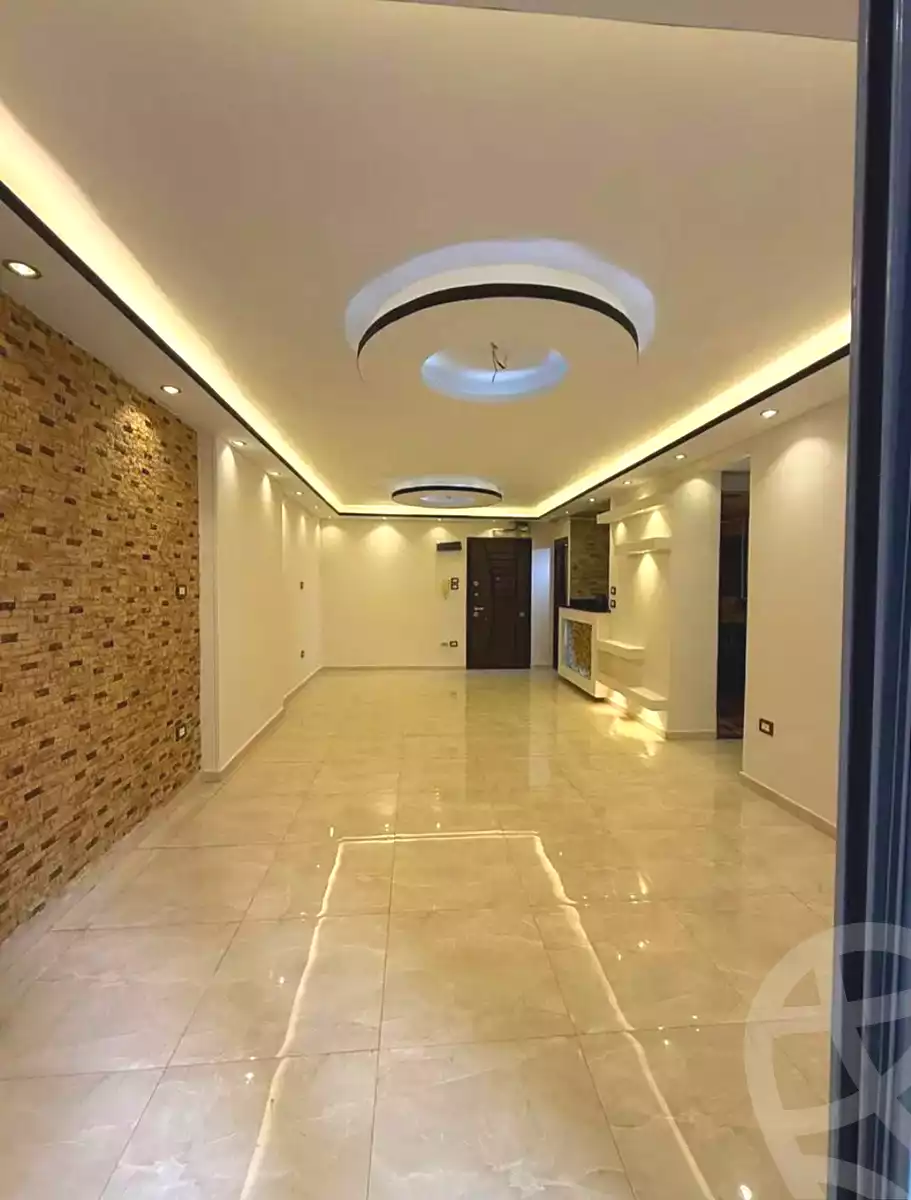 https://aqarmap.com.eg/ar/listing/7343287-for-sale-alexandria-sydy-bshr-tryq-ljysh