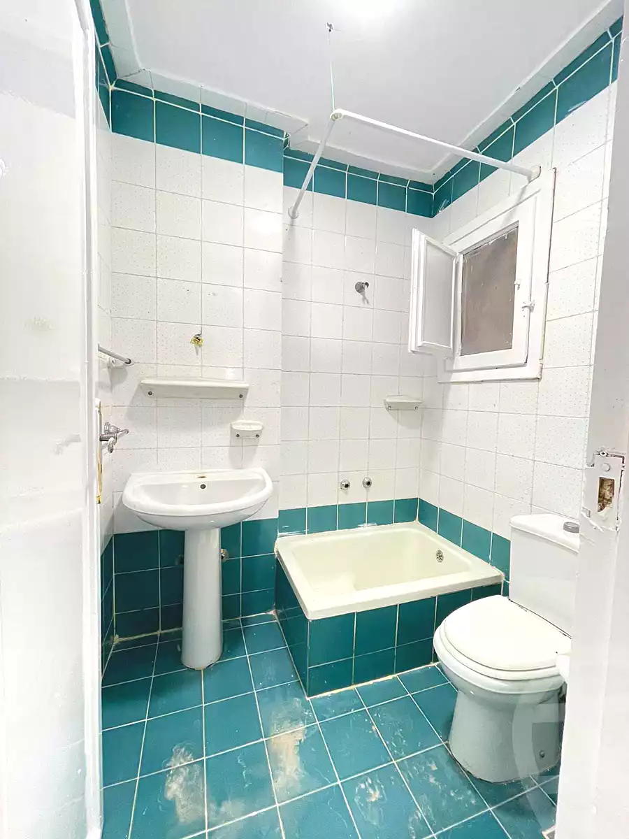 https://aqarmap.com.eg/ar/listing/7343593-for-sale-alexandria-al-agamy-shataa-el-nakheel