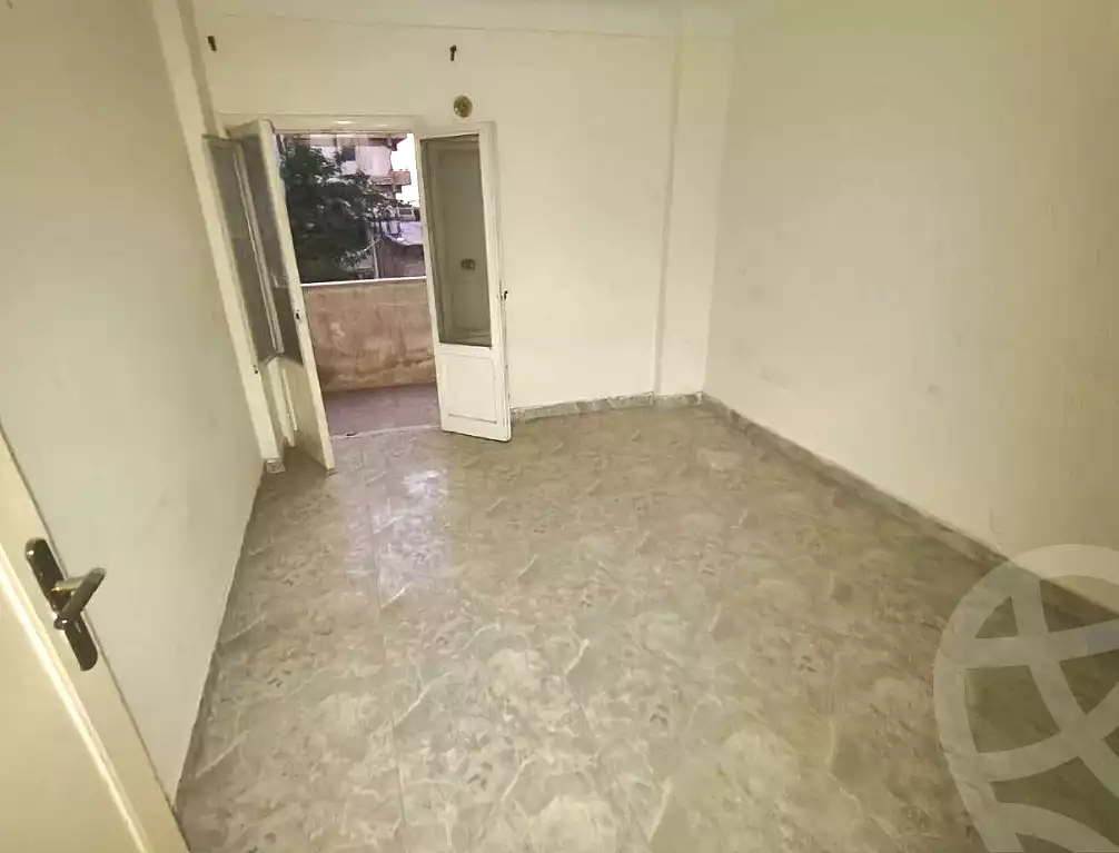 https://aqarmap.com.eg/ar/listing/7343941-for-sale-alexandria-al-agamy-l-jmy-lbhry-abd-el-hameed-radwan-st