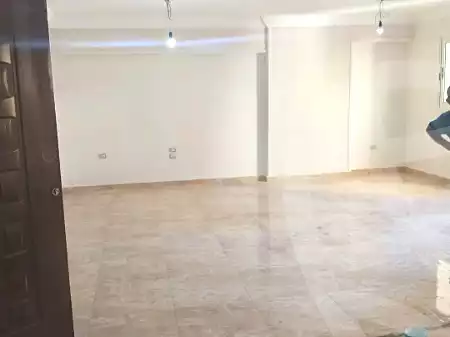 https://aqarmap.com.eg/ar/listing/7338970-for-rent-alexandria-ganaklis-shr-mrtdy-bsh