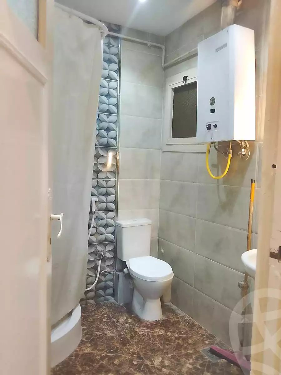 https://aqarmap.com.eg/ar/listing/7344655-for-sale-alexandria-el-asafra-shr-45