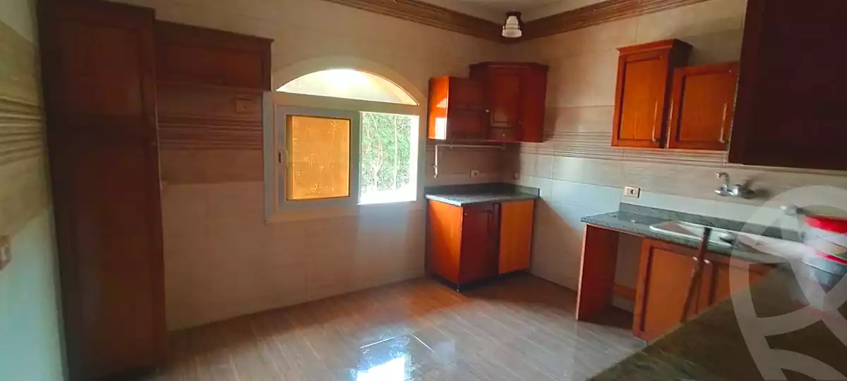 https://aqarmap.com.eg/en/listing/7344824-for-rent-cairo-el-sheikh-zayed-city-compounds-royal-city