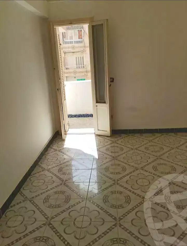 https://aqarmap.com.eg/ar/listing/7345065-for-rent-alexandria-miami-iskandar-ibrahim-st
