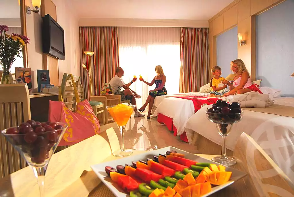 https://aqarmap.com.eg/ar/listing/7345867-for-sale-red-sea-hurghada-resorts-grand-rock-resort-al-hares