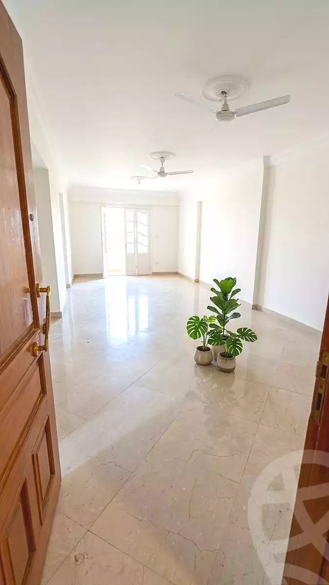https://aqarmap.com.eg/en/listing/7346285-for-rent-alexandria-roshdy-roushdy-st