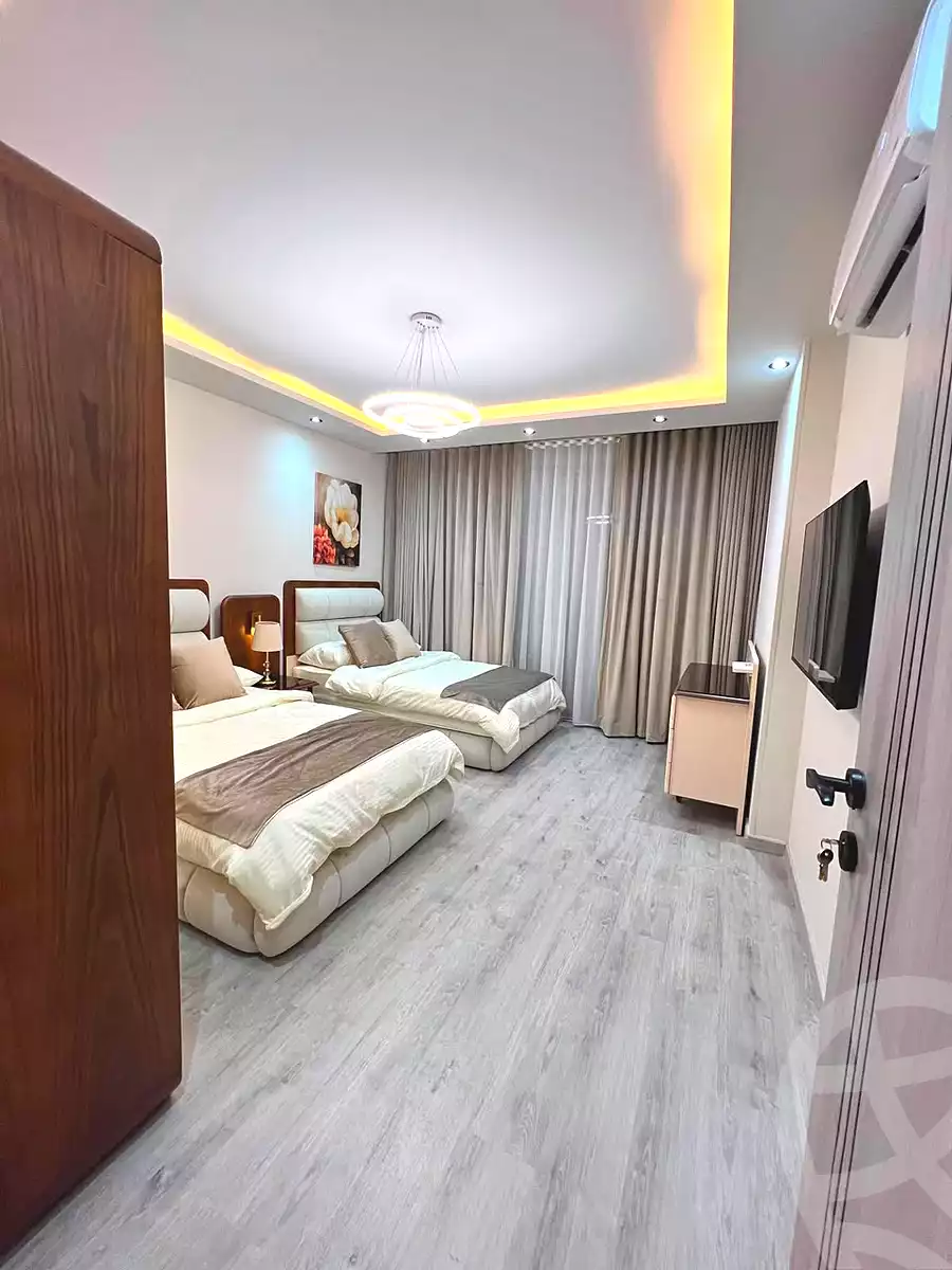 https://aqarmap.com.eg/en/listing/7346627-for-sale-cairo-new-cairo-compounds-mwrd-fq-llttwyr