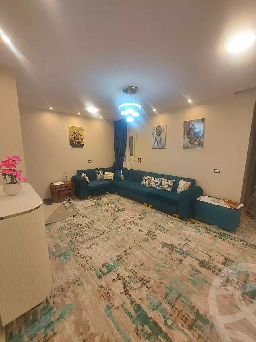 https://aqarmap.com.eg/ar/listing/7346901-for-sale-cairo-helwan-el-shareaa-el-sharby-st