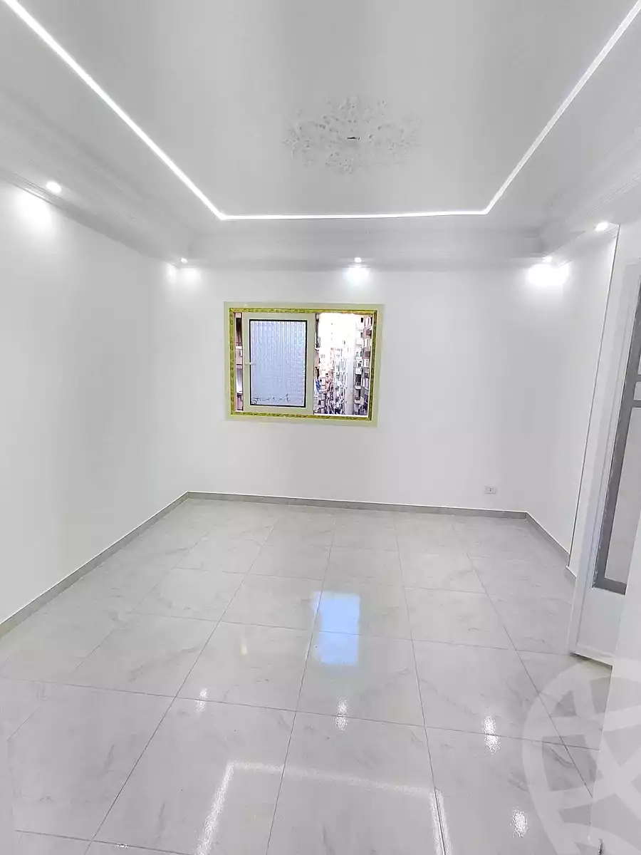 https://aqarmap.com.eg/ar/listing/7347419-for-sale-alexandria-miami-shr-jml-bd-lnsr