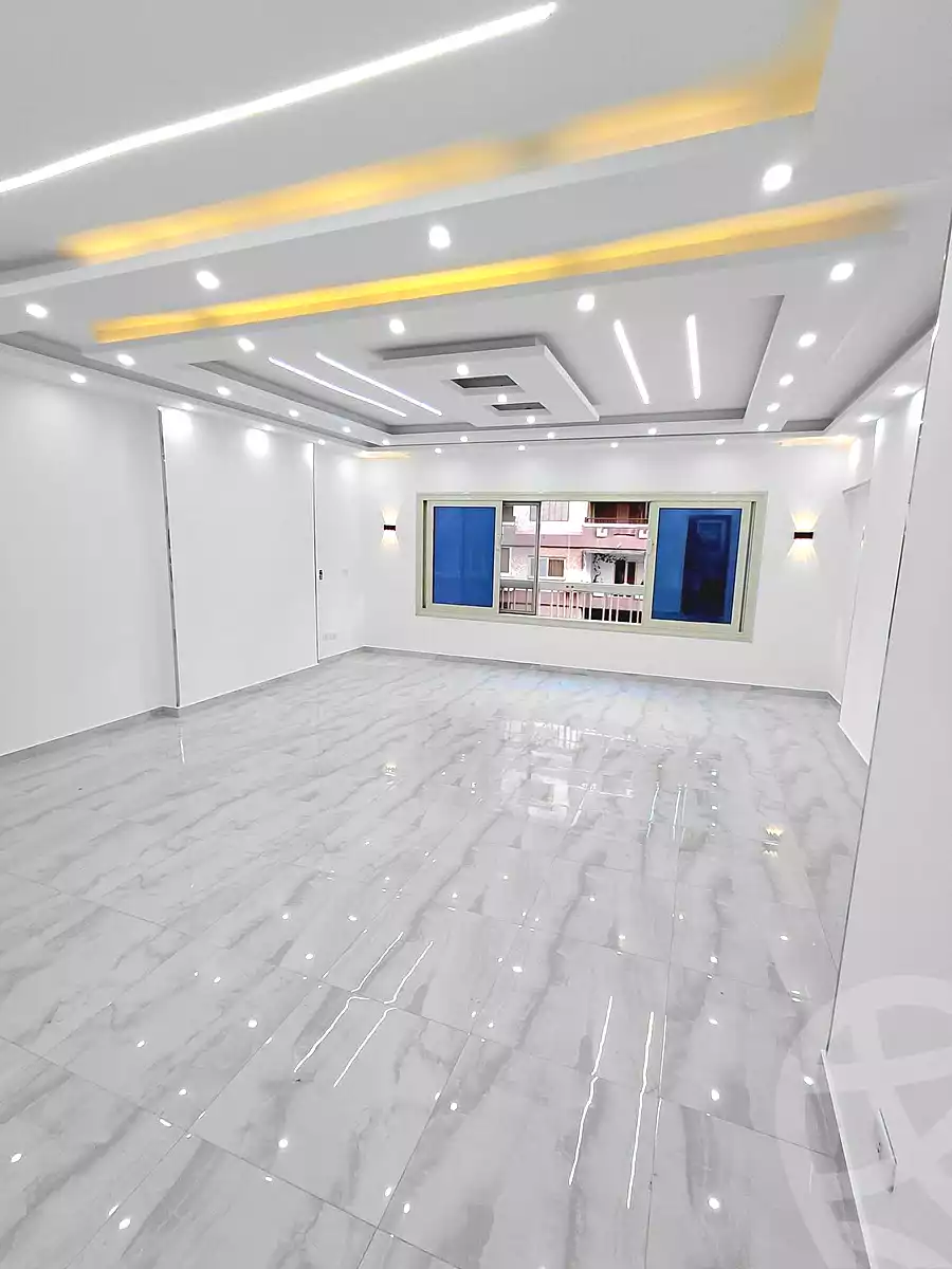 https://aqarmap.com.eg/ar/listing/7347419-for-sale-alexandria-miami-shr-jml-bd-lnsr
