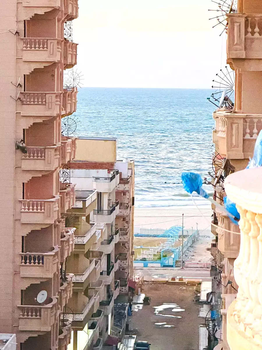 https://aqarmap.com.eg/ar/listing/7348125-for-sale-alexandria-al-agamy-shataa-el-nakheel