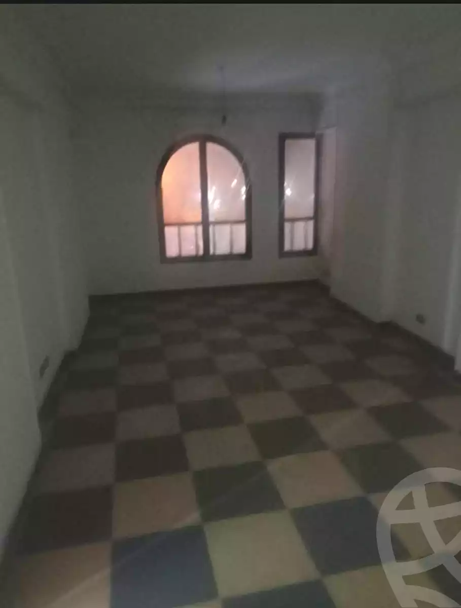 https://aqarmap.com.eg/ar/listing/7348455-for-rent-alexandria-glim-al-azaa-st